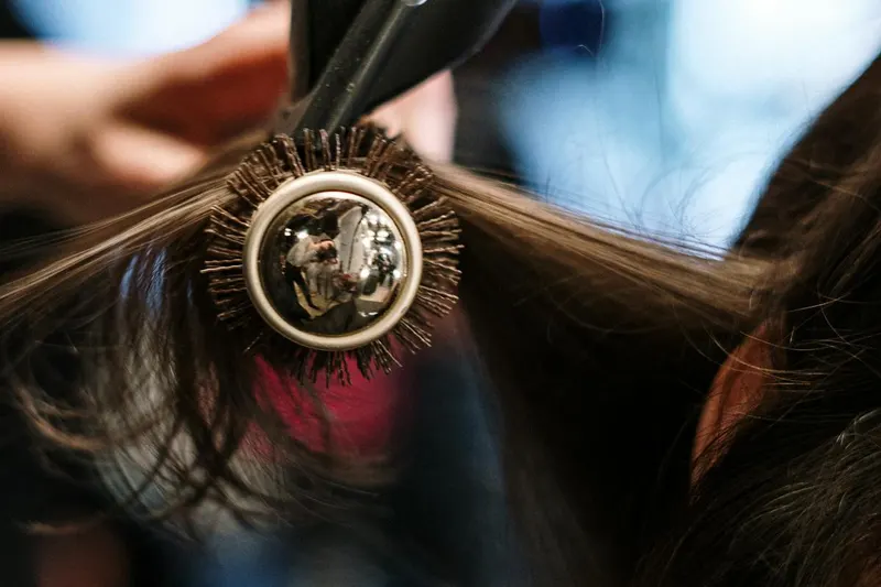 Brosse à cheveux avec cheveux tombés
