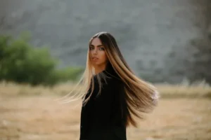 Cheveux longs et sains proteges du calcaire